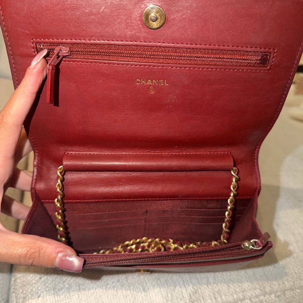 CHANEL Quilted Red Leather Clutch - Picture 2 of 5